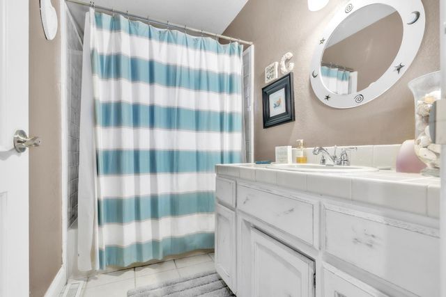 8484 Oakwind Ct, Orangevale, CA 95662