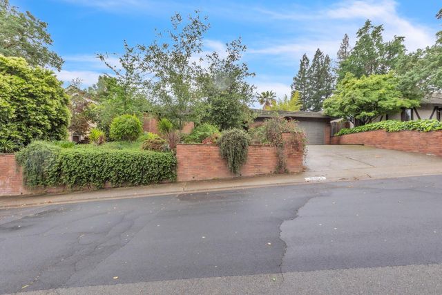 8484 Oakwind Ct, Orangevale, CA 95662