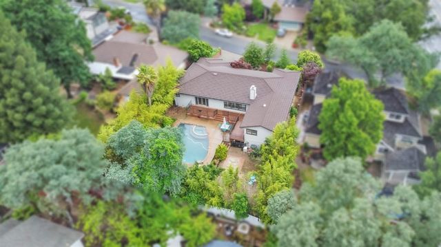 8484 Oakwind Ct, Orangevale, CA 95662