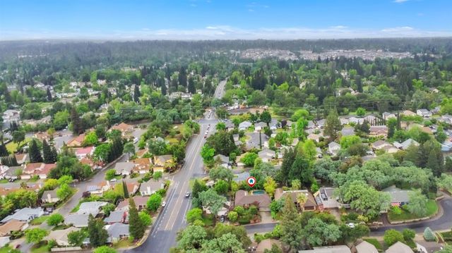 8484 Oakwind Ct, Orangevale, CA 95662