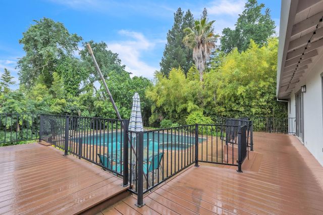 8484 Oakwind Ct, Orangevale, CA 95662