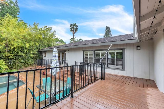 8484 Oakwind Ct, Orangevale, CA 95662