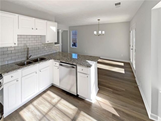 3330 Merlot Court, Lawrenceville, GA 30044