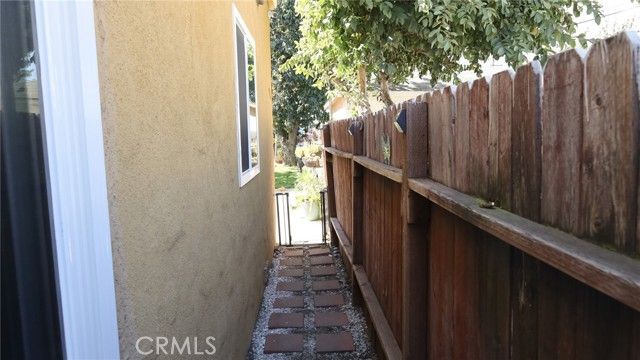 611 N Burris, Compton, CA 90221