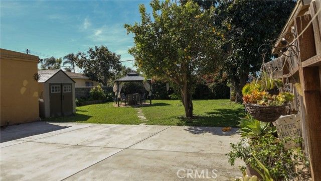 611 N Burris, Compton, CA 90221