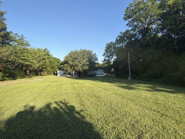 1948 Cainsville Rd, Lebanon, TN 37090
