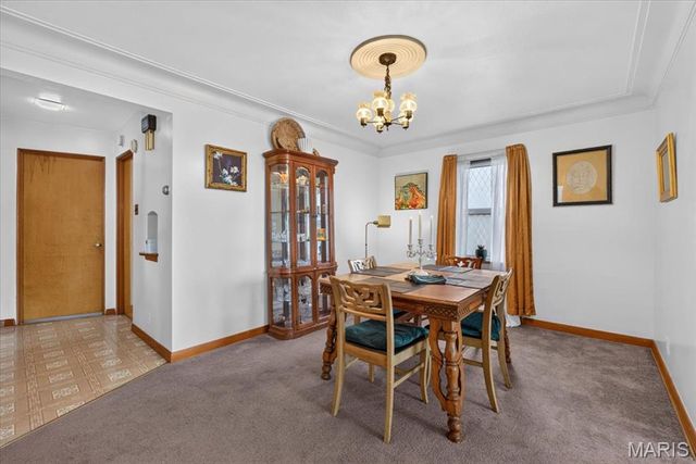 3152 Watson Road, St Louis, MO 63139