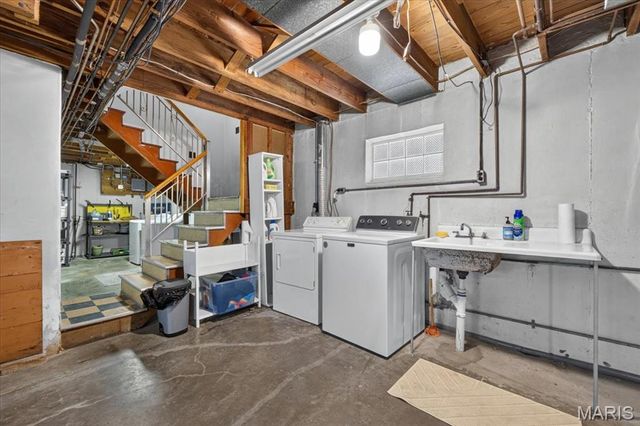 3152 Watson Road, St Louis, MO 63139