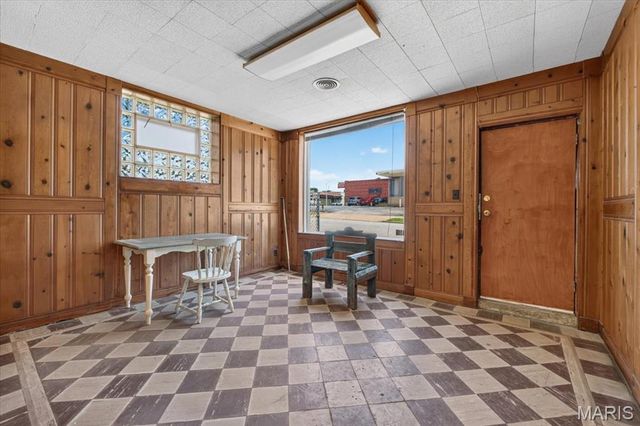 3152 Watson Road, St Louis, MO 63139