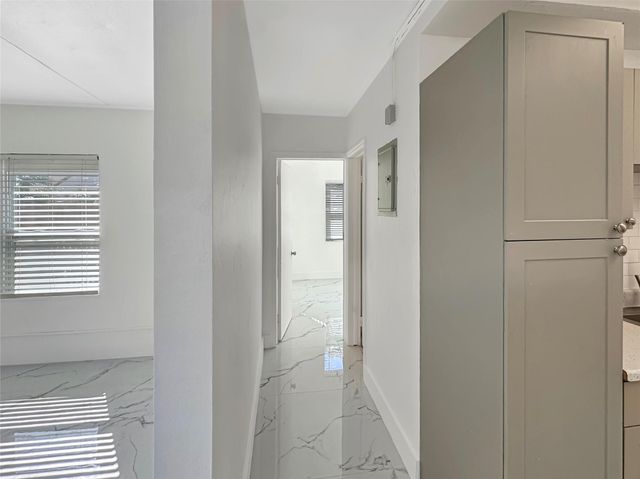 1215 NE 14th Avenue Cottage, Fort Lauderdale, FL 33304