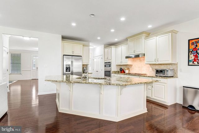 24247 PURPLE FINCH DR, Aldie, VA 20105