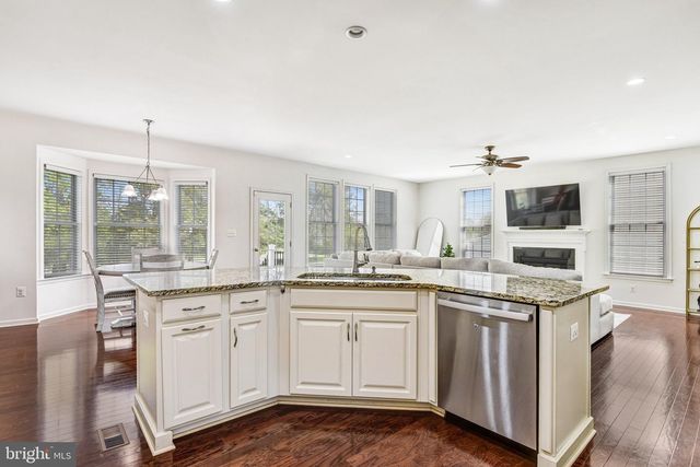 24247 PURPLE FINCH DR, Aldie, VA 20105