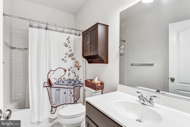 24247 PURPLE FINCH DR, Aldie, VA 20105