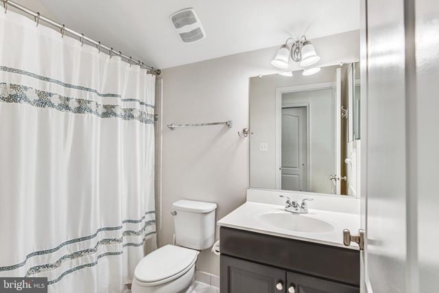 24247 PURPLE FINCH DR, Aldie, VA 20105