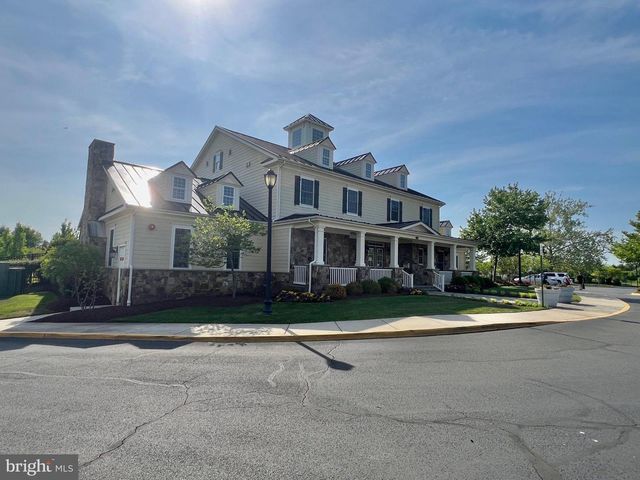 24247 PURPLE FINCH DR, Aldie, VA 20105