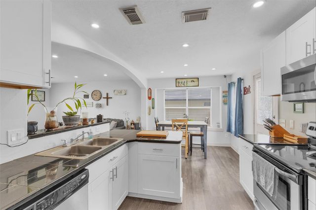 13736 Bighorn Trail, Willis, TX 77378
