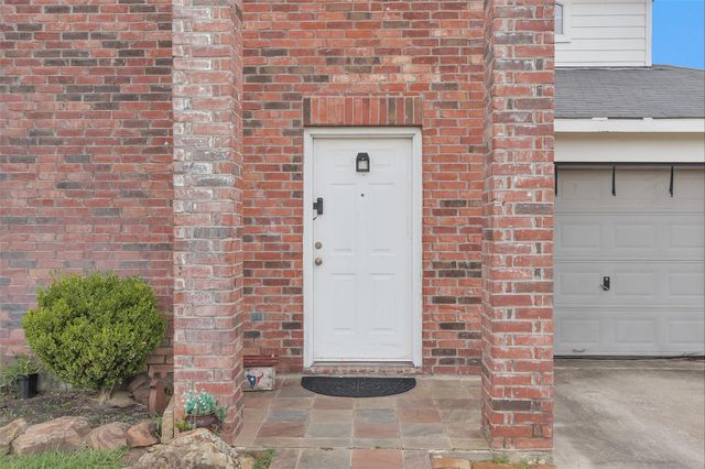 13736 Bighorn Trail, Willis, TX 77378