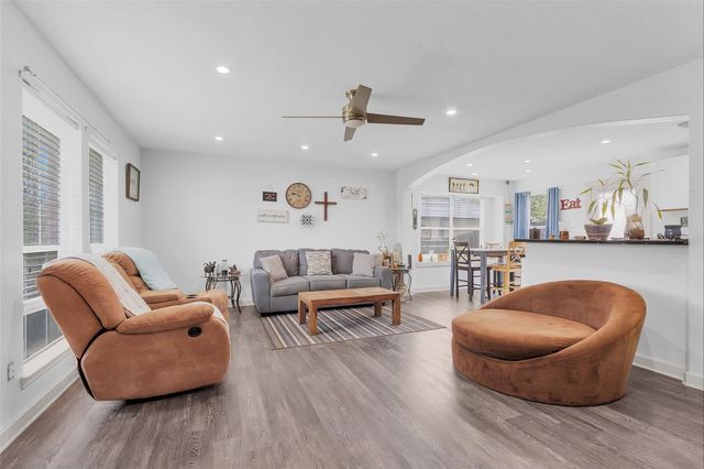 13736 Bighorn Trail, Willis, TX 77378