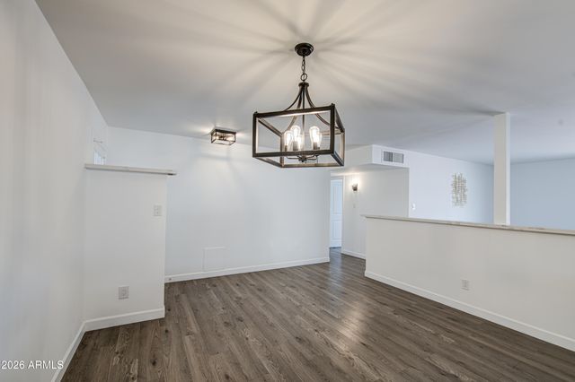 6002 W CATALINA Drive, Phoenix, AZ 85033