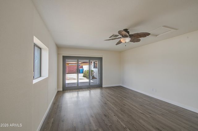 6002 W CATALINA Drive, Phoenix, AZ 85033