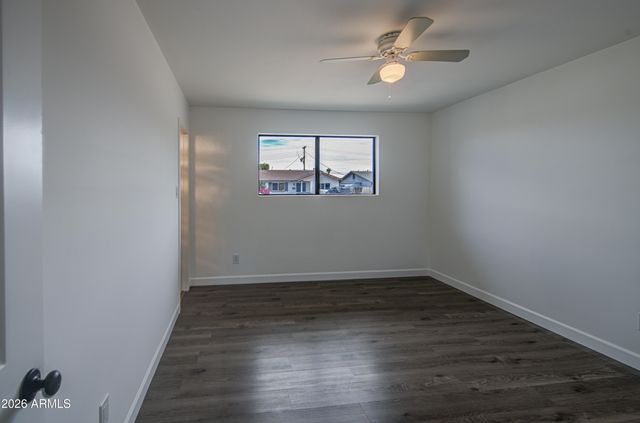 6002 W CATALINA Drive, Phoenix, AZ 85033