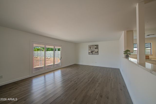 6002 W CATALINA Drive, Phoenix, AZ 85033
