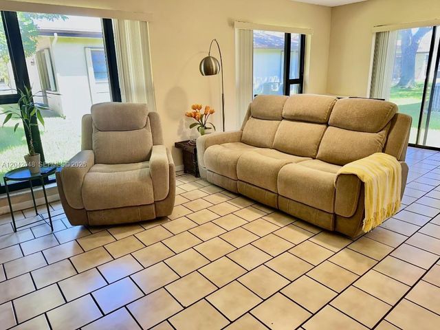 1714 SW 20th Ter, Deerfield Beach, FL 33442
