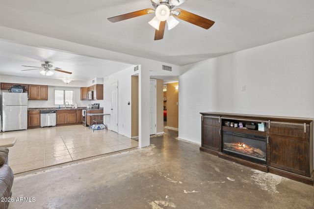 5532 N 68TH Avenue, Glendale, AZ 85303