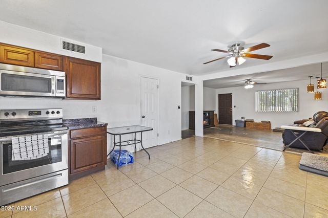 5532 N 68TH Avenue, Glendale, AZ 85303