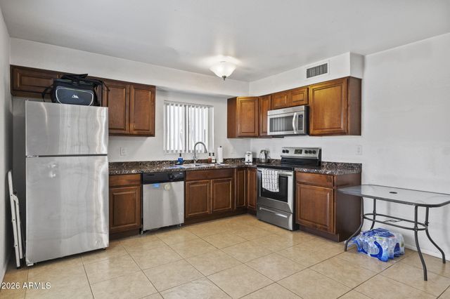 5532 N 68TH Avenue, Glendale, AZ 85303