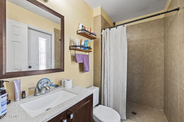5532 N 68TH Avenue, Glendale, AZ 85303
