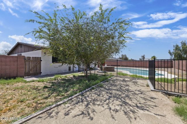 5532 N 68TH Avenue, Glendale, AZ 85303