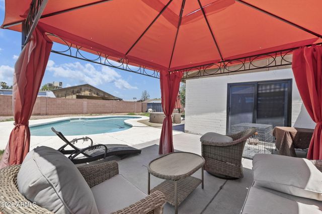 5532 N 68TH Avenue, Glendale, AZ 85303
