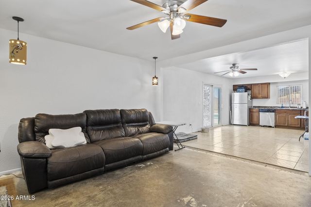 5532 N 68TH Avenue, Glendale, AZ 85303