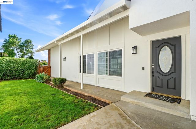 36274 Salisbury Dr, Newark, CA 94560