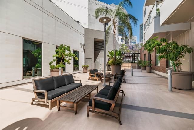 206 Park Boulevard 602, San Diego, CA 92101
