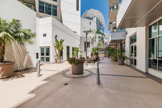 206 Park Boulevard 602, San Diego, CA 92101