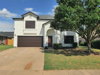 3120 Longbow Drive, Grand Prairie, TX 75052