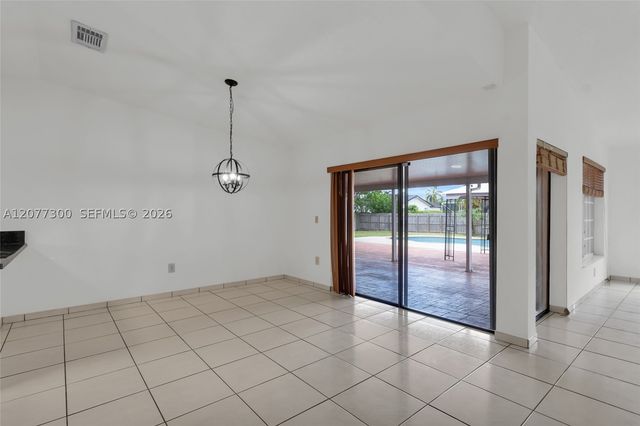 18600 SW 127th Pl, Miami, FL 33177