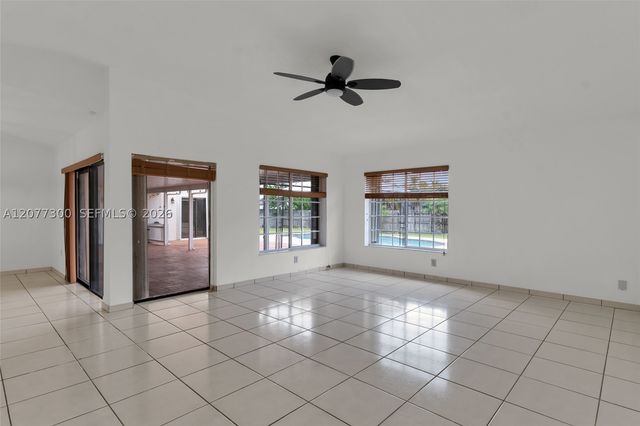 18600 SW 127th Pl, Miami, FL 33177