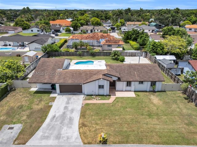 18600 SW 127th Pl, Miami, FL 33177