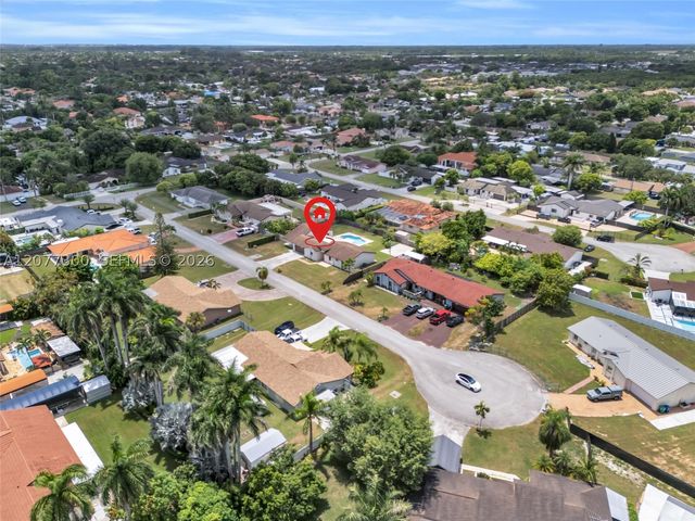 18600 SW 127th Pl, Miami, FL 33177