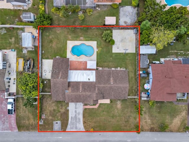 18600 SW 127th Pl, Miami, FL 33177