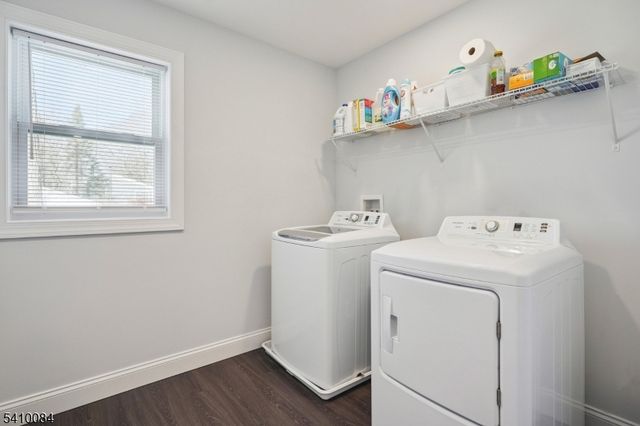 127 W End Ave, Hopatcong Boro, NJ 07843