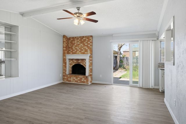 1917 Aspen Lane, Garland, TX 75044