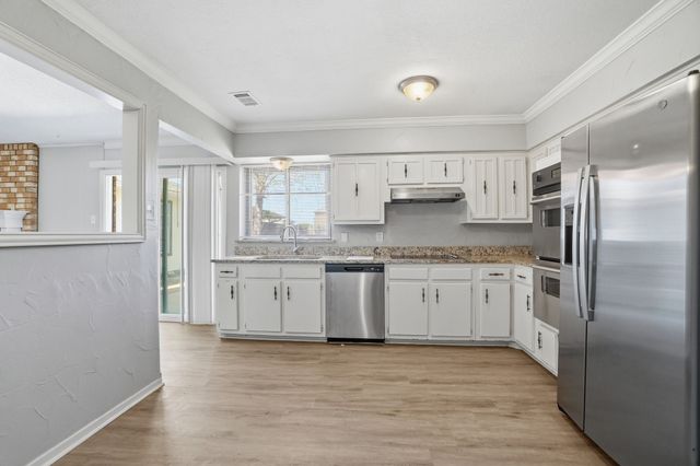 1917 Aspen Lane, Garland, TX 75044