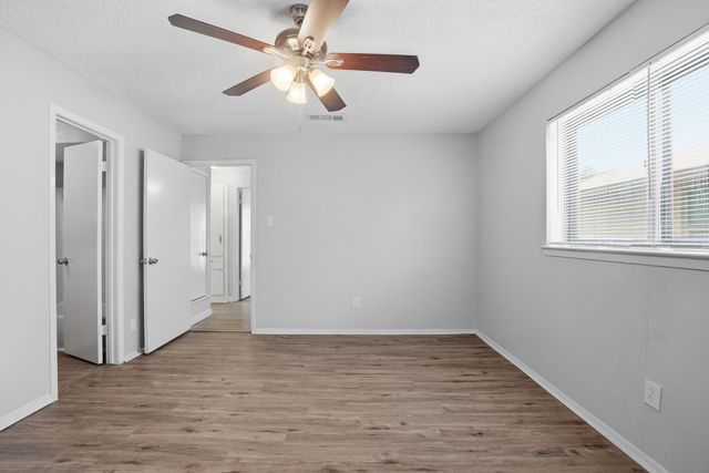 1917 Aspen Lane, Garland, TX 75044