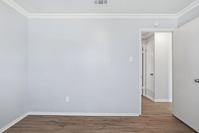 1917 Aspen Lane, Garland, TX 75044