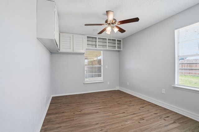 1917 Aspen Lane, Garland, TX 75044