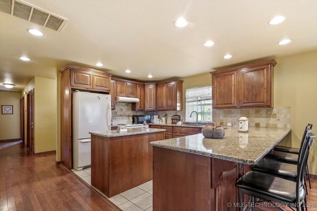 11554 W 181st Street North, Skiatook, OK 74070